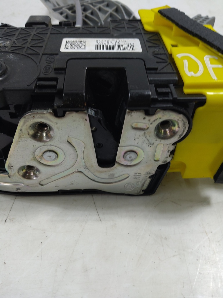 [MTD-536613] Cerradura de puerta Kia Sportage (2019)
