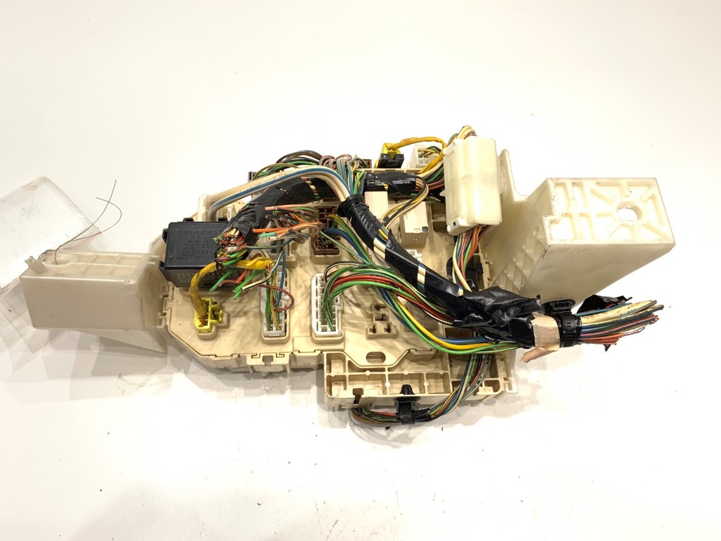 [STARK-704671] Caja de fusibles SUZUKI SX4 (EY, GY) 1.9 DDiS 2006-2022