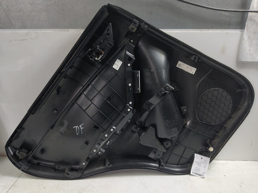 [MTD-536629] Revestimiento de puerta Mazda CX-5