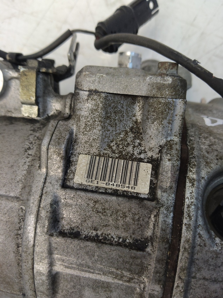 [MTD-536741] Compresor de aire acondicionado BMW Serie 5 F10 2010