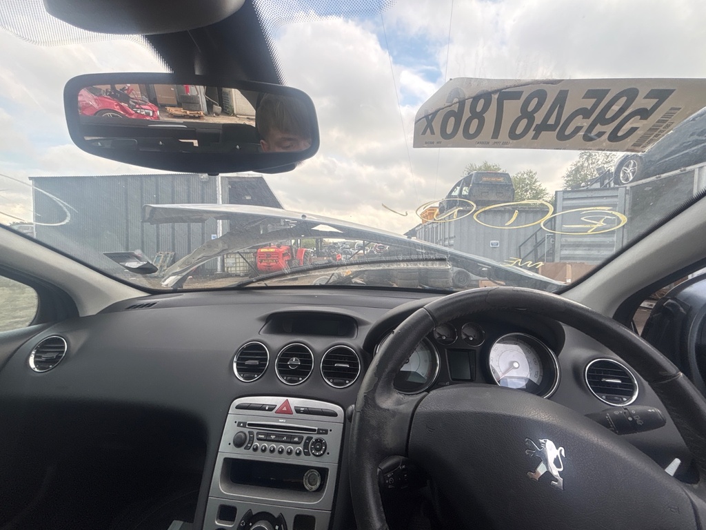 [EPE-125361] Salpicadero Peugeot 308 MK1