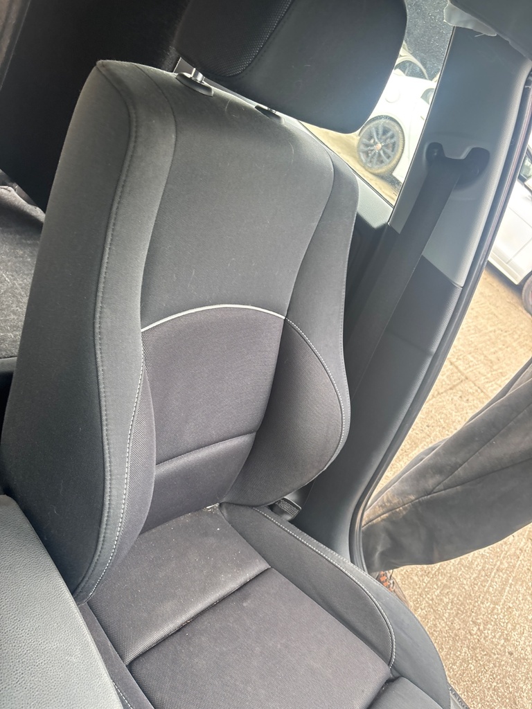 [EPE-125286] Asiento delantero izquierdo BMW 1 Series