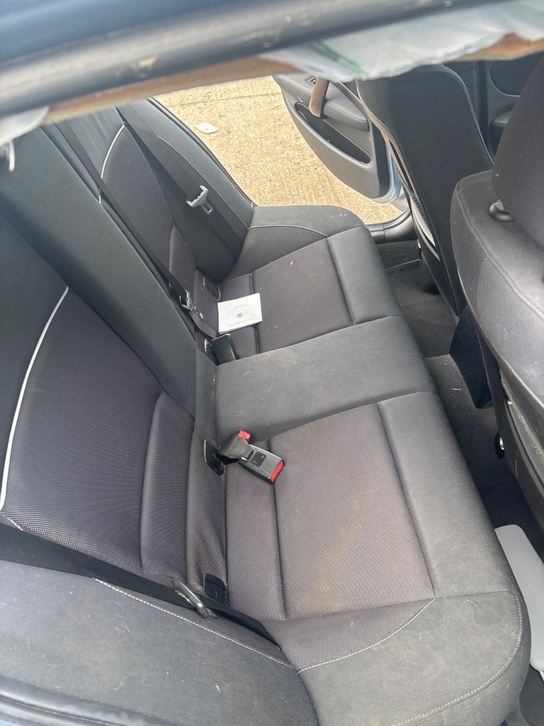 [EPE-125323] Conjunto de asiento trasero BMW Serie 1