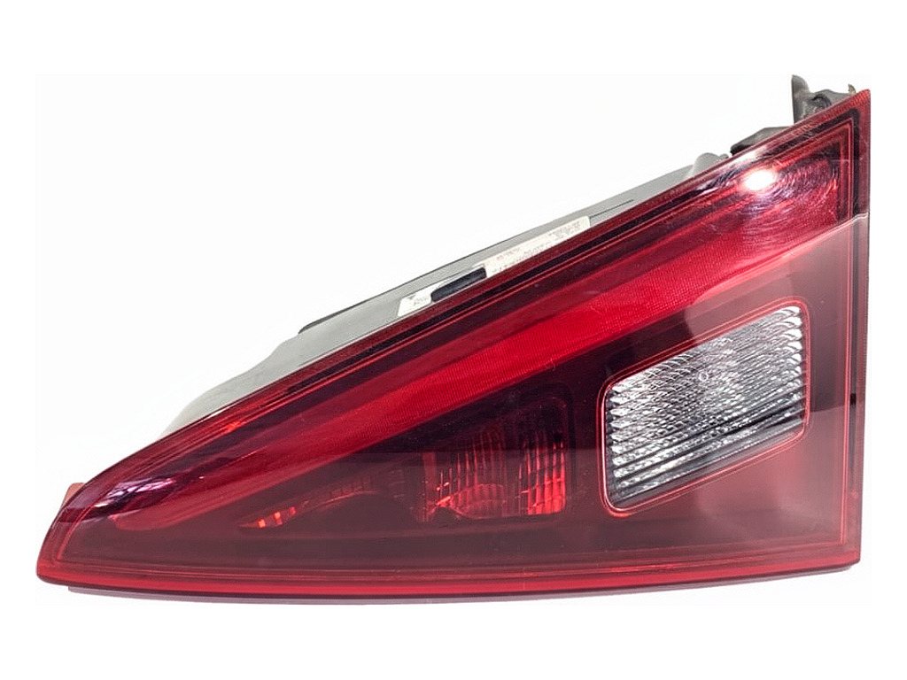 [STARK-925834] Piloto trasero derecho Alfa Romeo Giulia