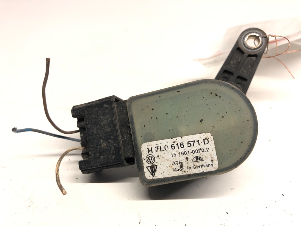 [STARK-723869] Sensor de nivel de faros xenón Audi Q7 (4LB) 3.0 TDI quattro 2006-2008
