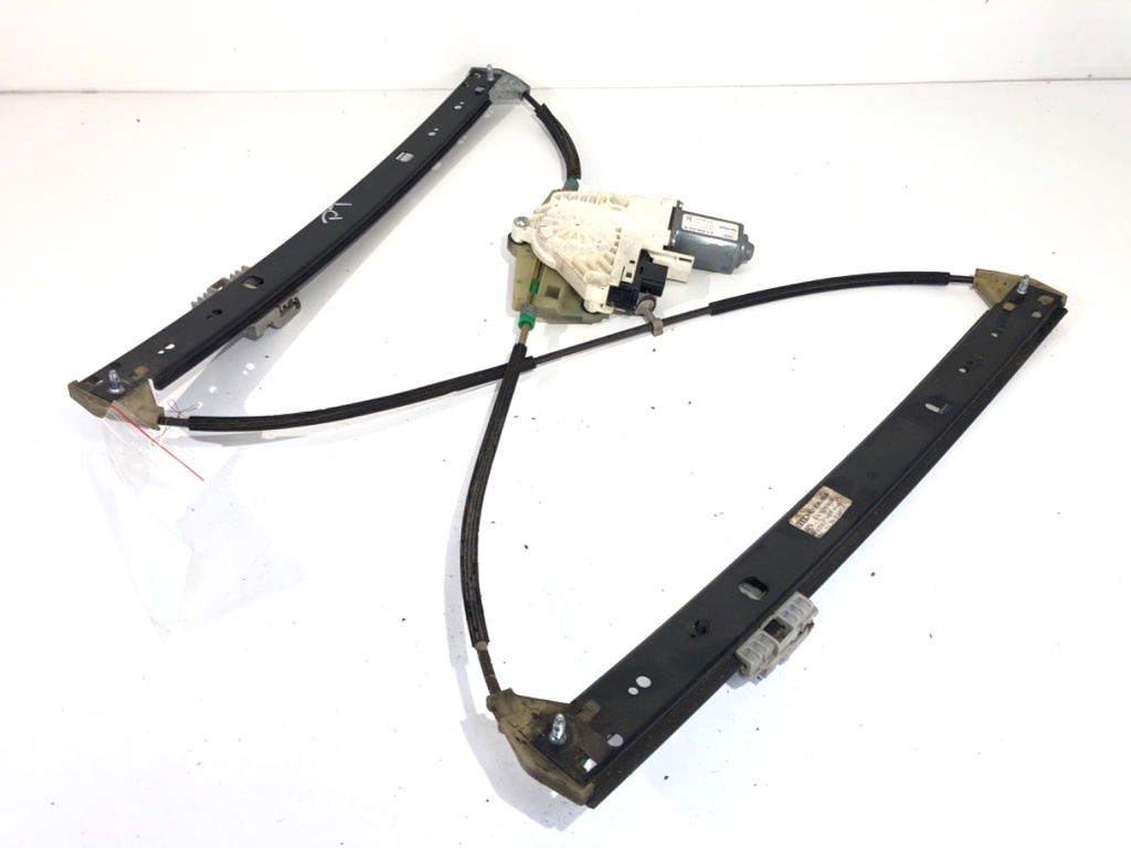 [STARK-723855] Elevalunas trasero derecho AUDI Q7 (4LB) 2006-2016