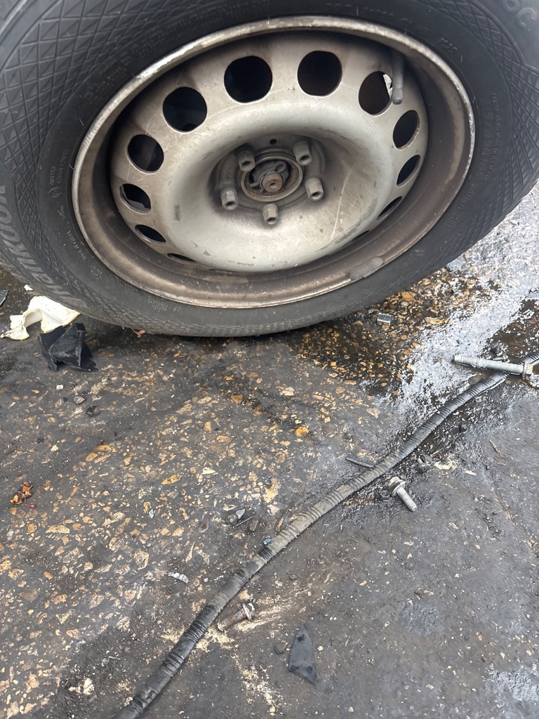 [EPE-125458] Llanta de acero Opel Vivaro 2023