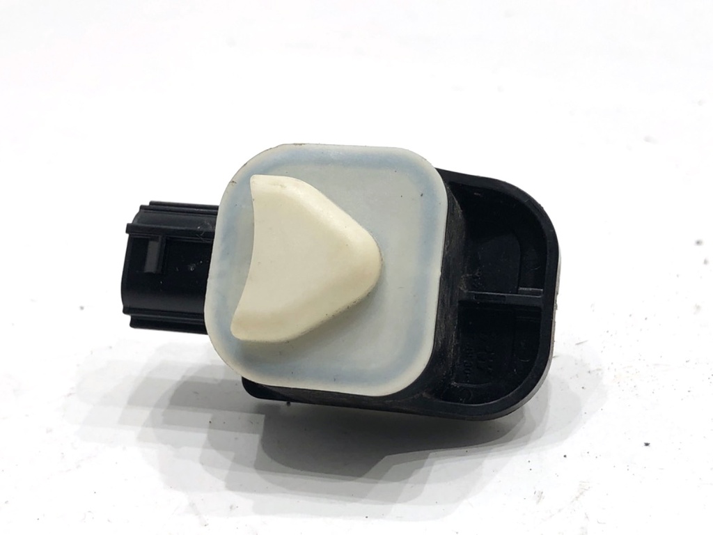 [STARK-733537] Sensor de impacto Toyota Corolla Kombi (_E21_) 2.0 Hybrid (MZEH12) 2019-2022