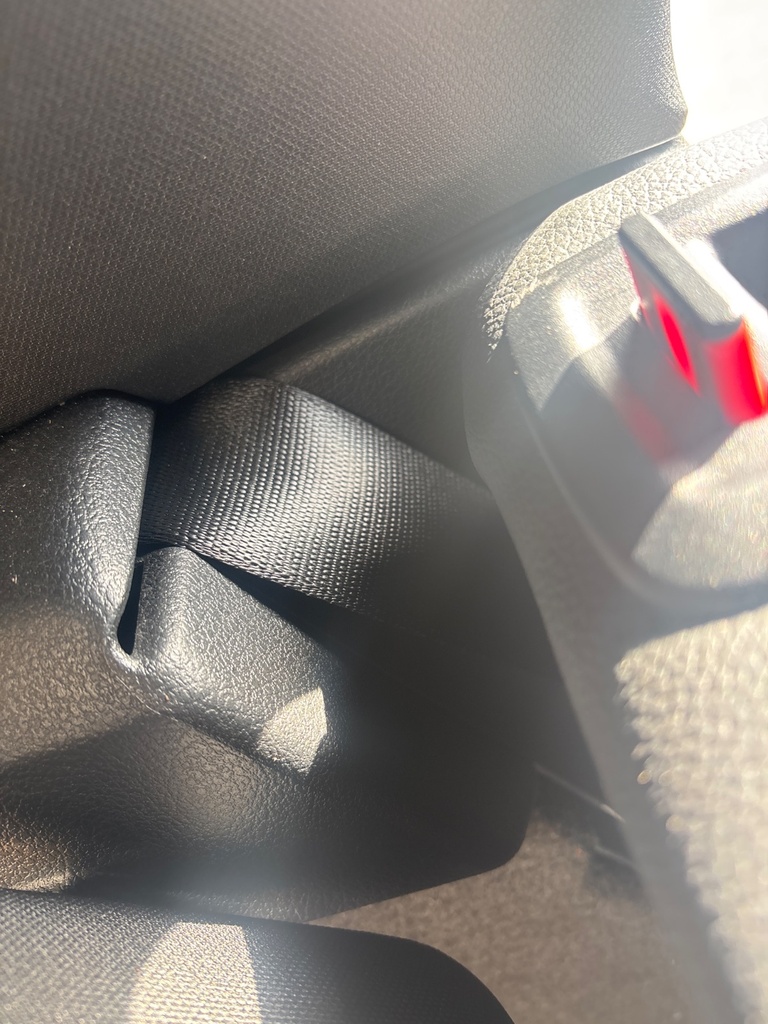 [EPE-125241] Pretensor de cinturón de seguridad trasero izquierdo Mercedes-Benz Clase A (2019)