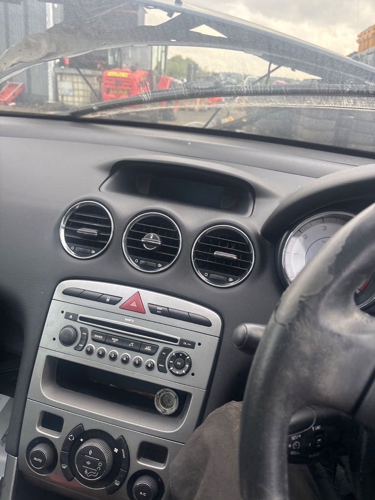 [EPE-125368] Pantalla multifunción Peugeot 308 MK1