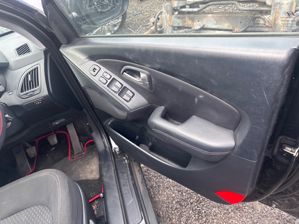 [EPE-125490] Panel interior de puerta delantera derecha Hyundai ix35 2012