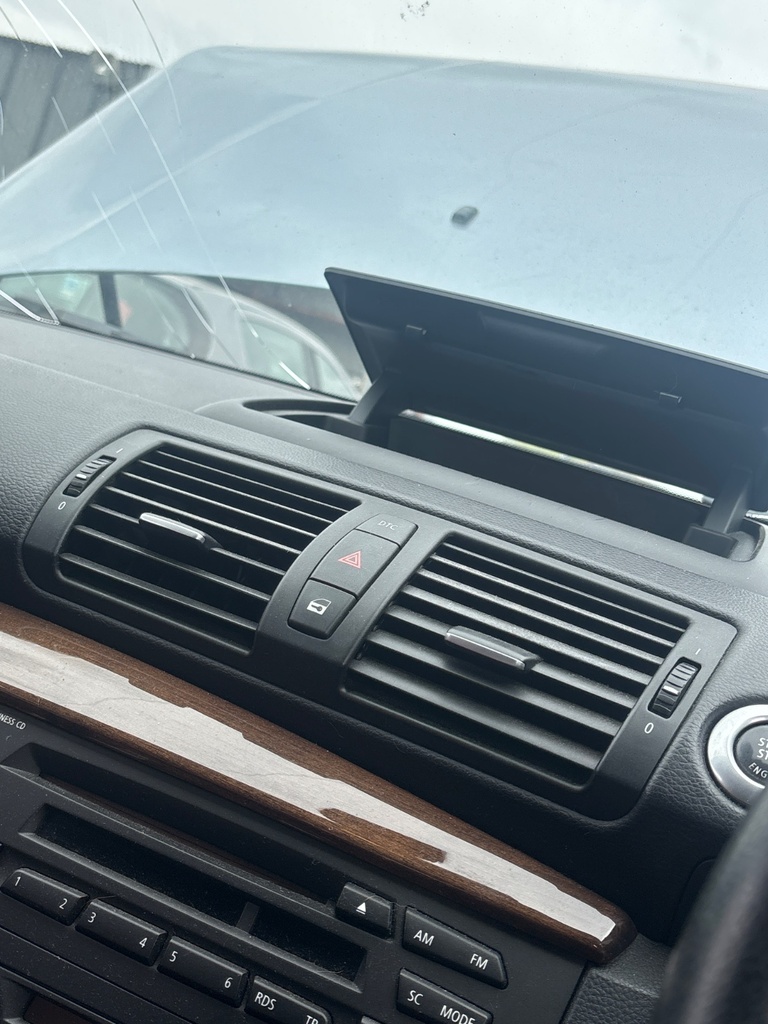 [EPE-125277] Salida de aire calefacción salpicadero BMW Serie 1