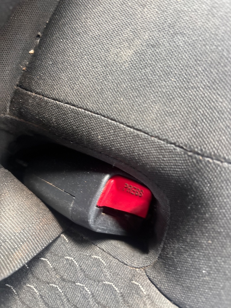 [EPE-125551] Cinturón de seguridad trasero fila central derecho Hyundai ix35