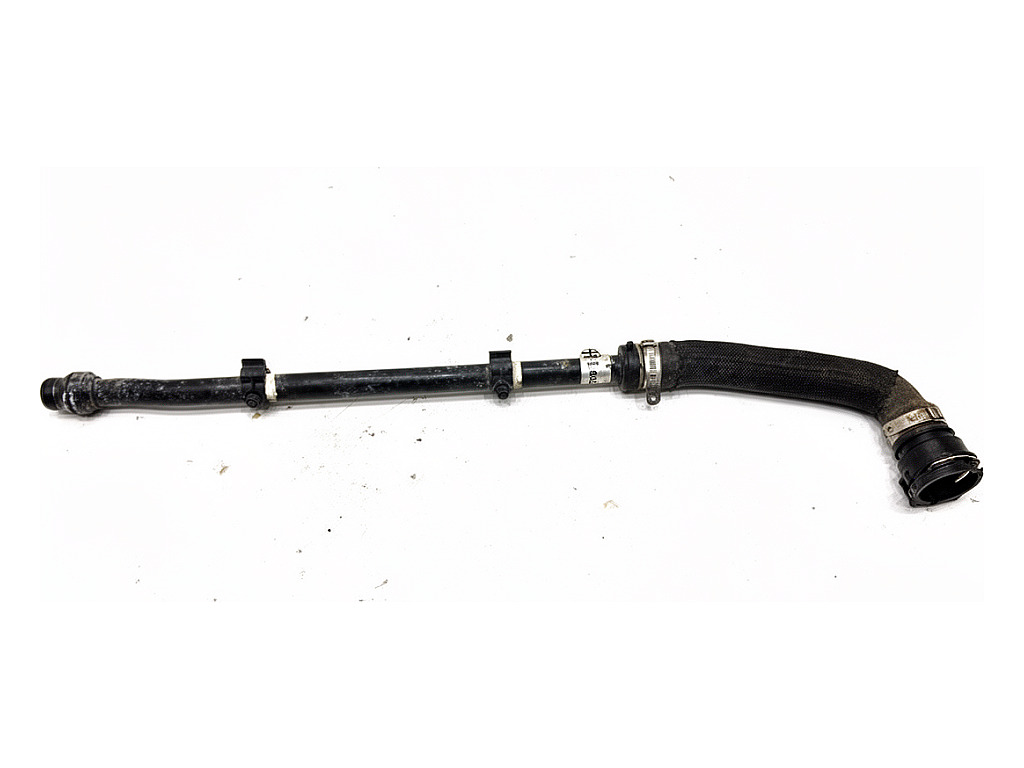 [STARK-925942] Desagüe de agua Alfa Romeo Giulia (952_)