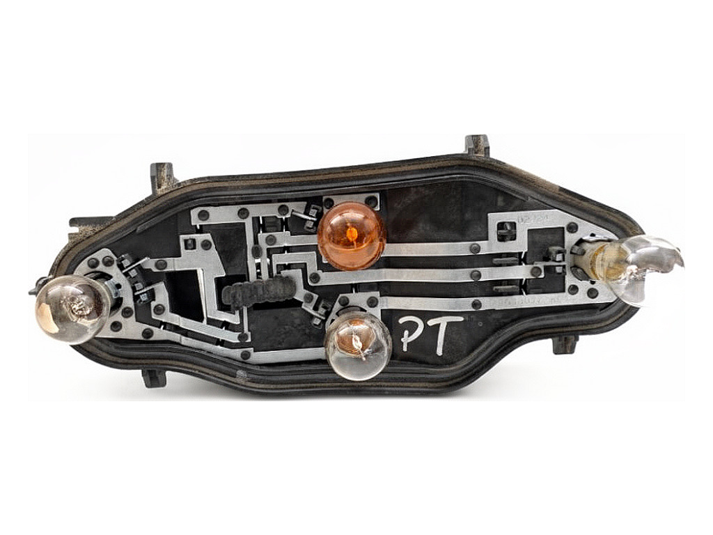[STARK-926977] Piloto trasero derecho Toyota Proace City