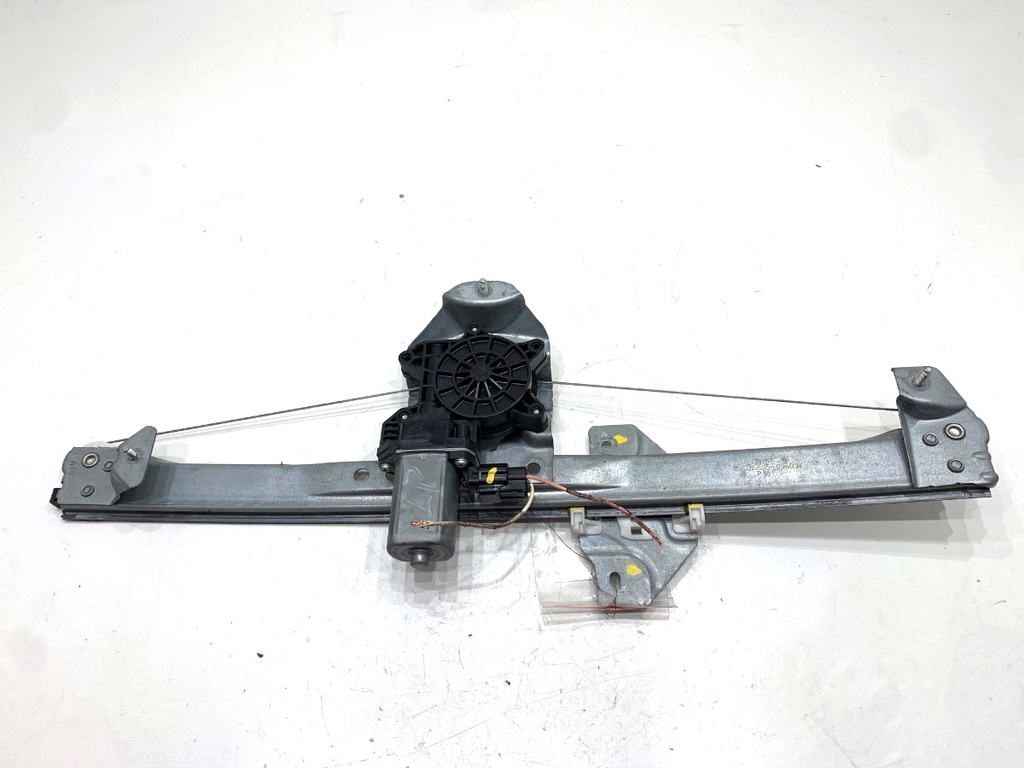 [STARK-778488] Elevador de ventana delantero izquierdo Dacia Dokker 1.6 gasolina 2012-2022