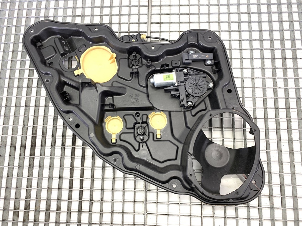 [STARK-788960] Elevador de luneta trasera izquierdo Jeep Cherokee (KL) 2013-2022