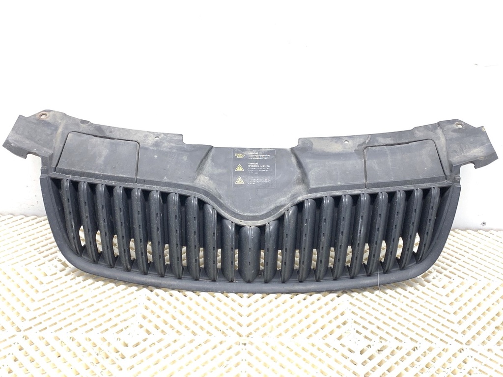 [STARK-791382] Rejilla de parachoques SKODA ROOMSTER Praktik (5J) 2007-2015