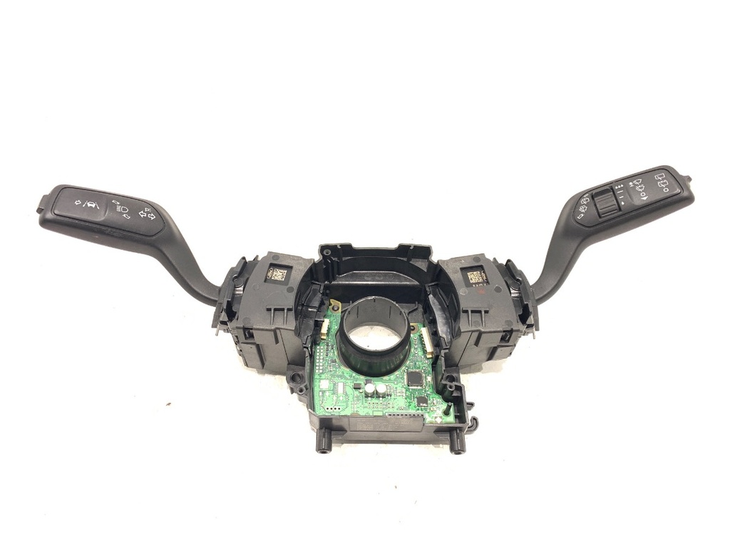 [STARK-800929] Combinado de luces FORD FOCUS IV Turnier (HP) 1.5 EcoBoost 2018-2022