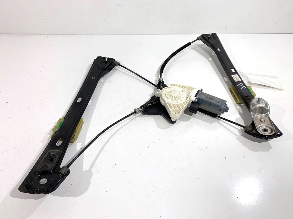 [STARK-814523] Elevador de ventana delantero derecho VW Passat B8 Variant (3G5, CB5) 2.0 TDI 140 kW 2014-2022