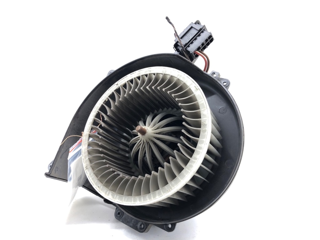 [STARK-821491] Ventilador de admisión SKODA FABIA II (542) 1.2 LPG 51 kW 2007-2014
