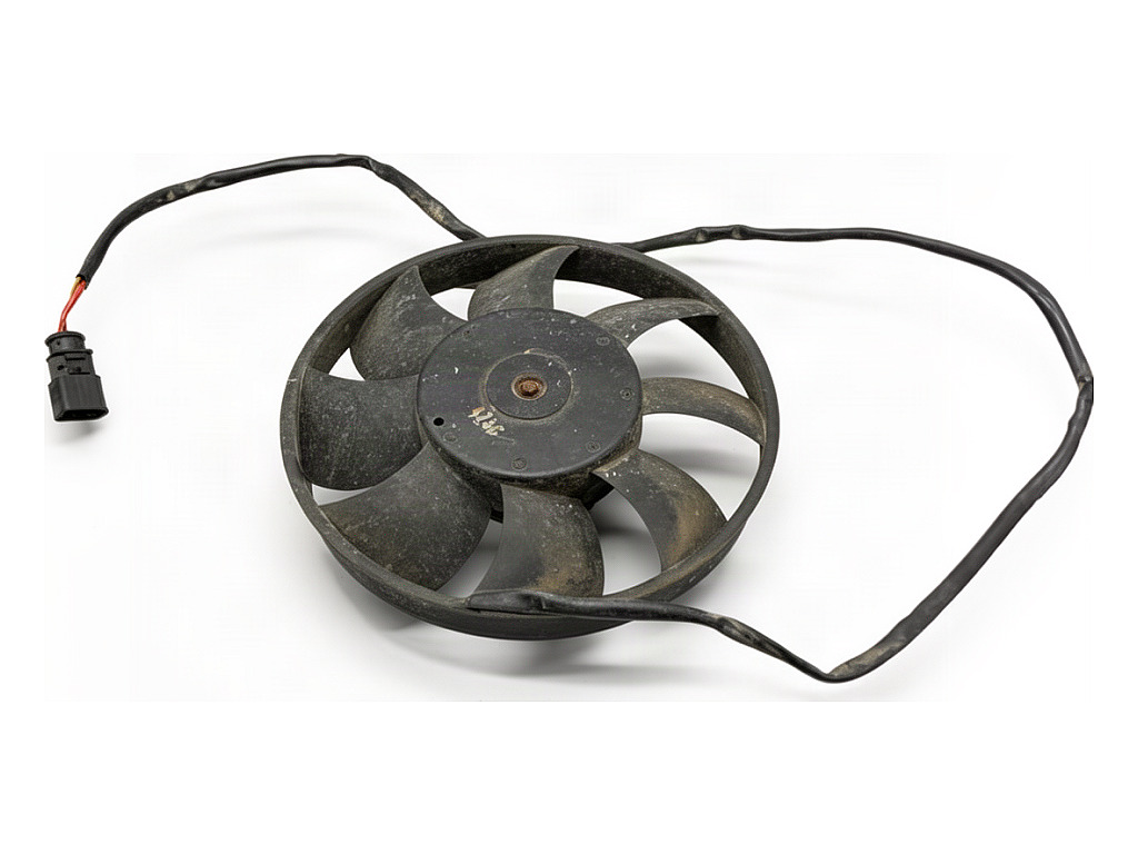 [STARK-946092] Electroventilador de aire acondicionado Audi A6 C5 Avant (4B5)