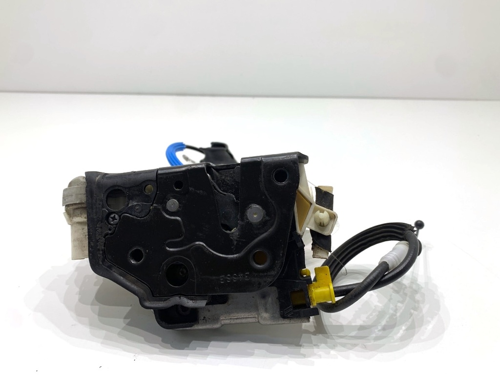 [STARK-847896] Cerradura de puerta delantera izquierda AUDI A4 B8 Avant