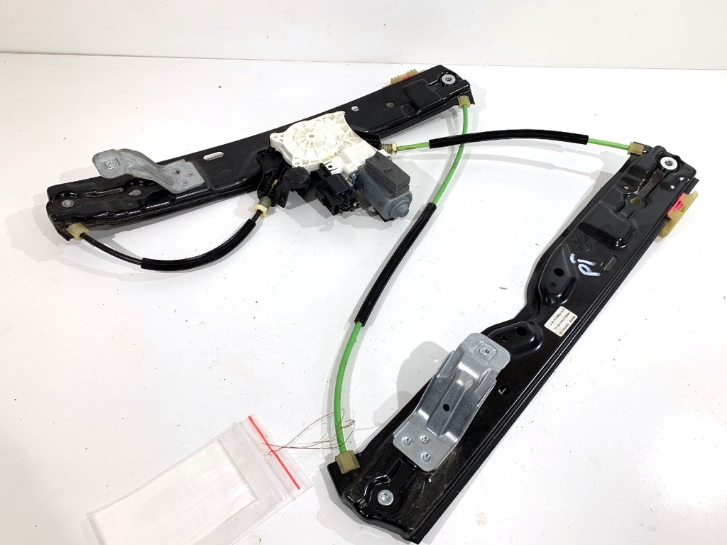 [STARK-848939] Elevalunas trasero derecho Jaguar F-PACE (X761)