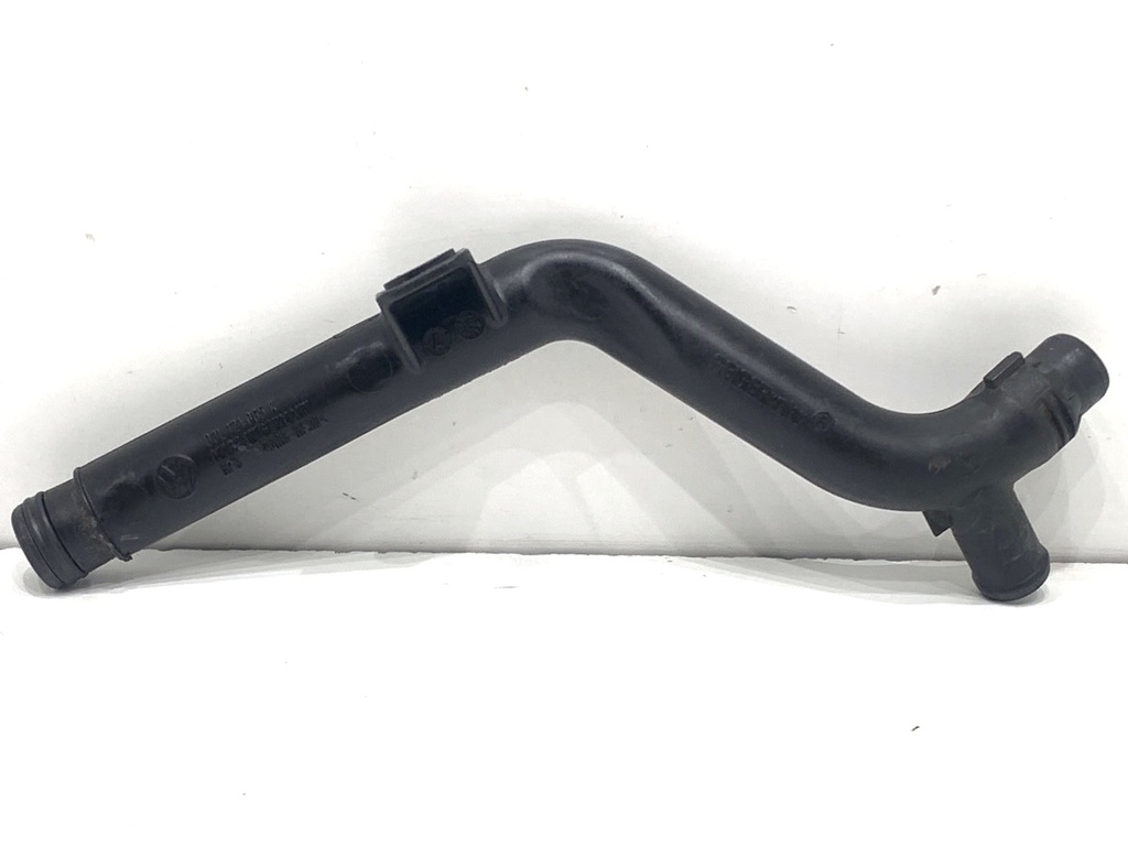 [STARK-855781] Tubo de drenaje de agua Audi A4 B8