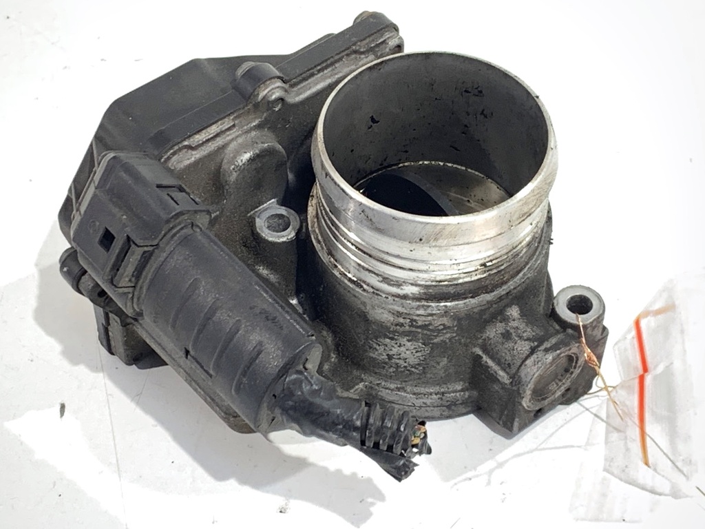 [STARK-864220] Cuerpo de mariposa Ford Grand C-Max