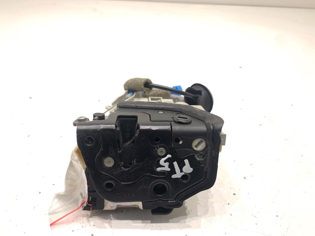 [STARK-830406] Cerradura de puerta trasera derecha AUDI A3 Limousine (8VS, 8VM) 2013-2022