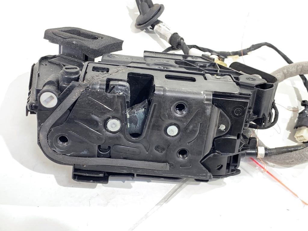 [STARK-869153] Cerradura de puerta trasera izquierda VW ID.3