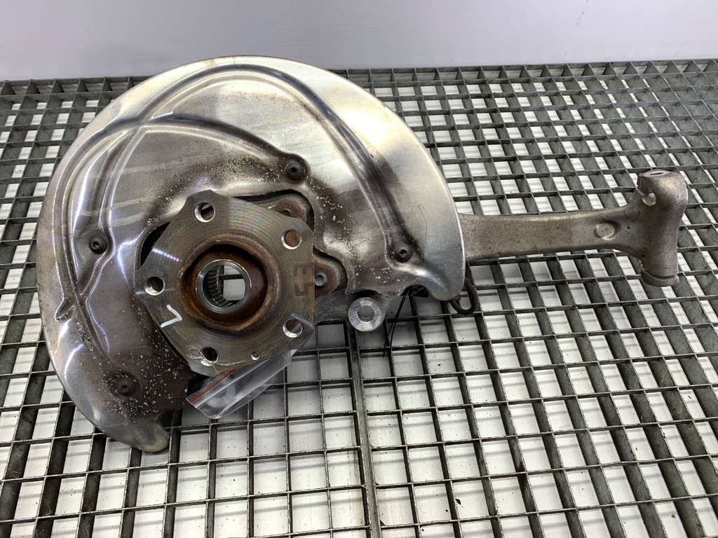 [STARK-778980] Maza delantera izquierda AUDI A4 B9 (8W2, 8WC) 2015-2022
