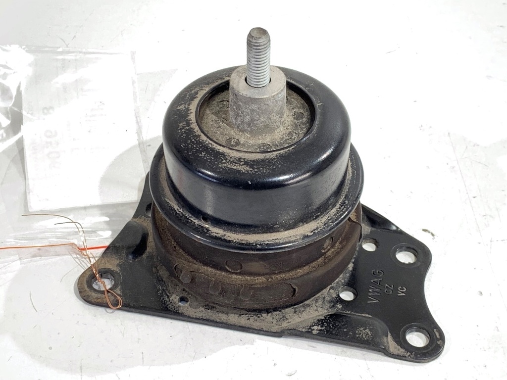 [STARK-879506] Soporte de motor izquierdo Skoda Fabia III Kombi