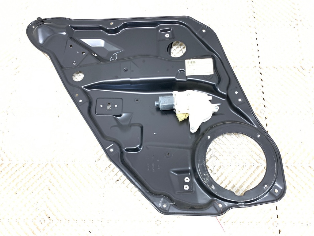 [STARK-879764] Elevalunas trasero izquierdo Mercedes-Benz Clase GL (X164)