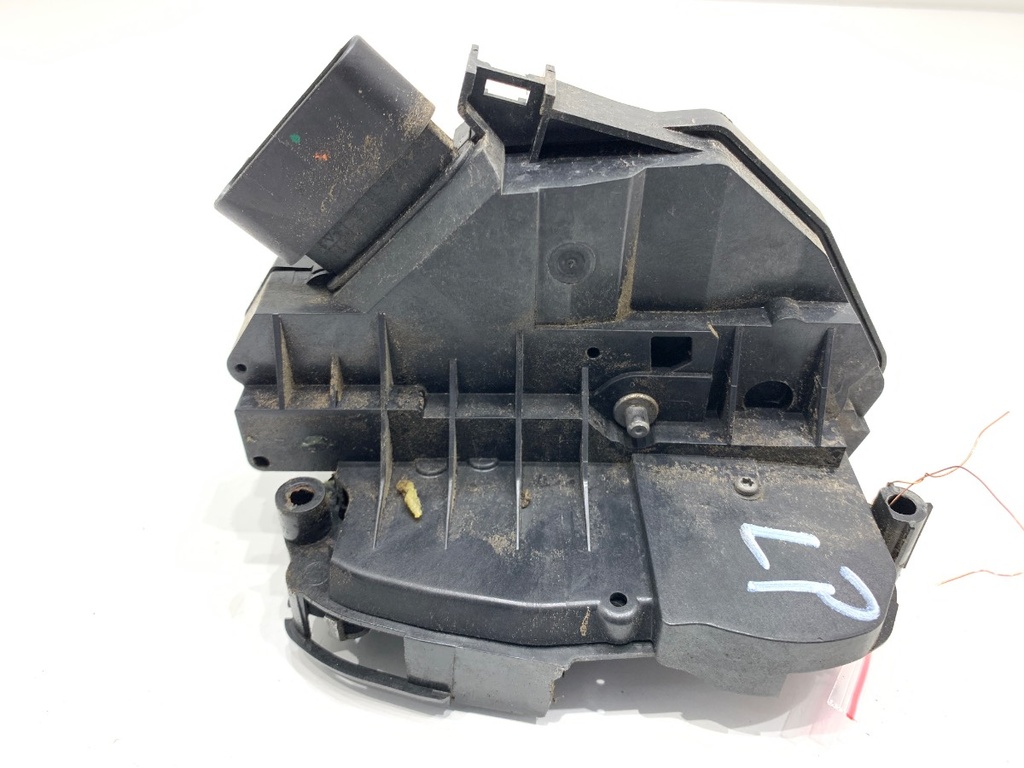[STARK-882939] Cerradura de puerta delantera izquierda Ford Fiesta VI