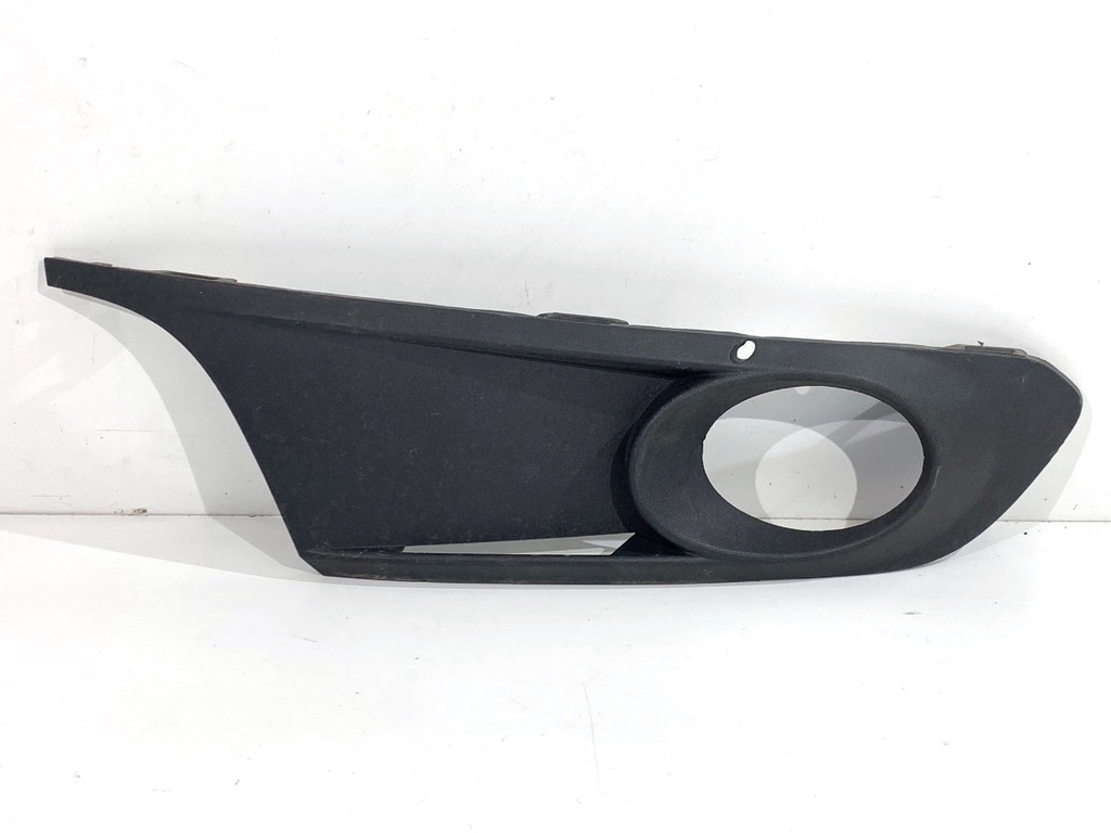 [STARK-885110] Rejilla de parachoques delantero derecho VW Jetta IV