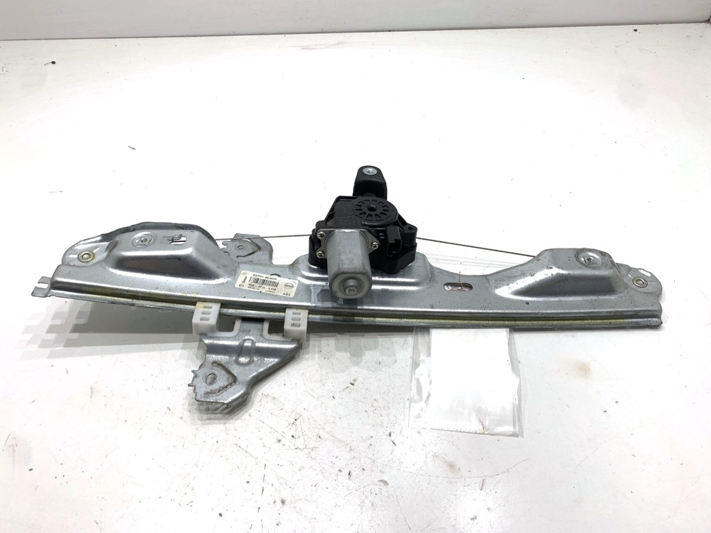 [STARK-886156] Elevalunas trasero izquierdo Nissan Qashqai II
