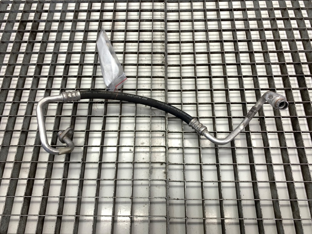 [STARK-890563] Tubo de aire acondicionado Nissan Qashqai III (J12)