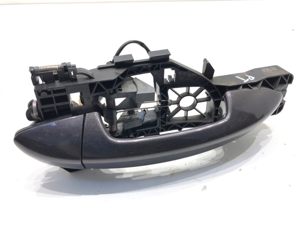 [STARK-894763] Maneta de puerta trasera derecha VW Passat CC B6