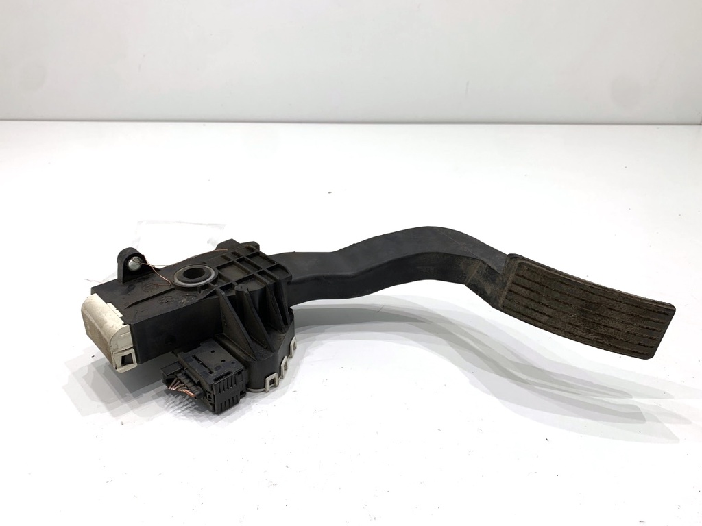 [STARK-897629] Potenciómetro de acelerador Opel Movano C