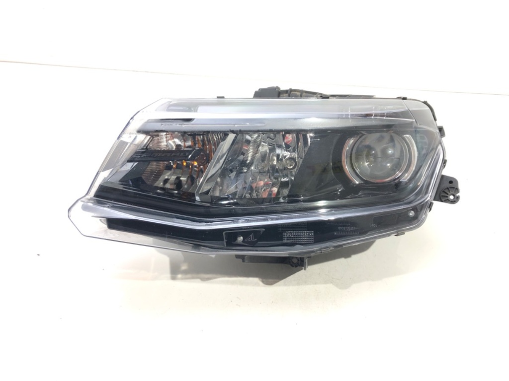 [STARK-469142] Faros delanteros izquierdo Chevrolet Camaro 2015-2022 2.0 Turbo 202 kW [275 KM] gasolina