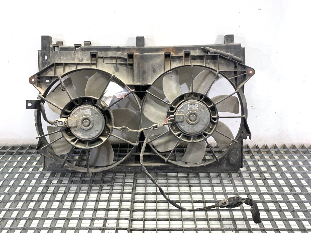 [STARK-904820] Electroventilador Toyota Avensis Kombi (_T25_)