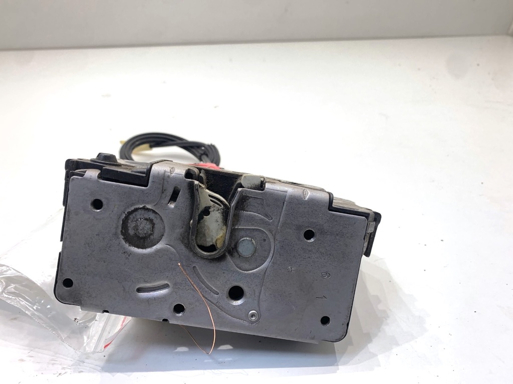 [STARK-908295] Cerradura de puerta trasera derecha Opel Corsa E (X15)