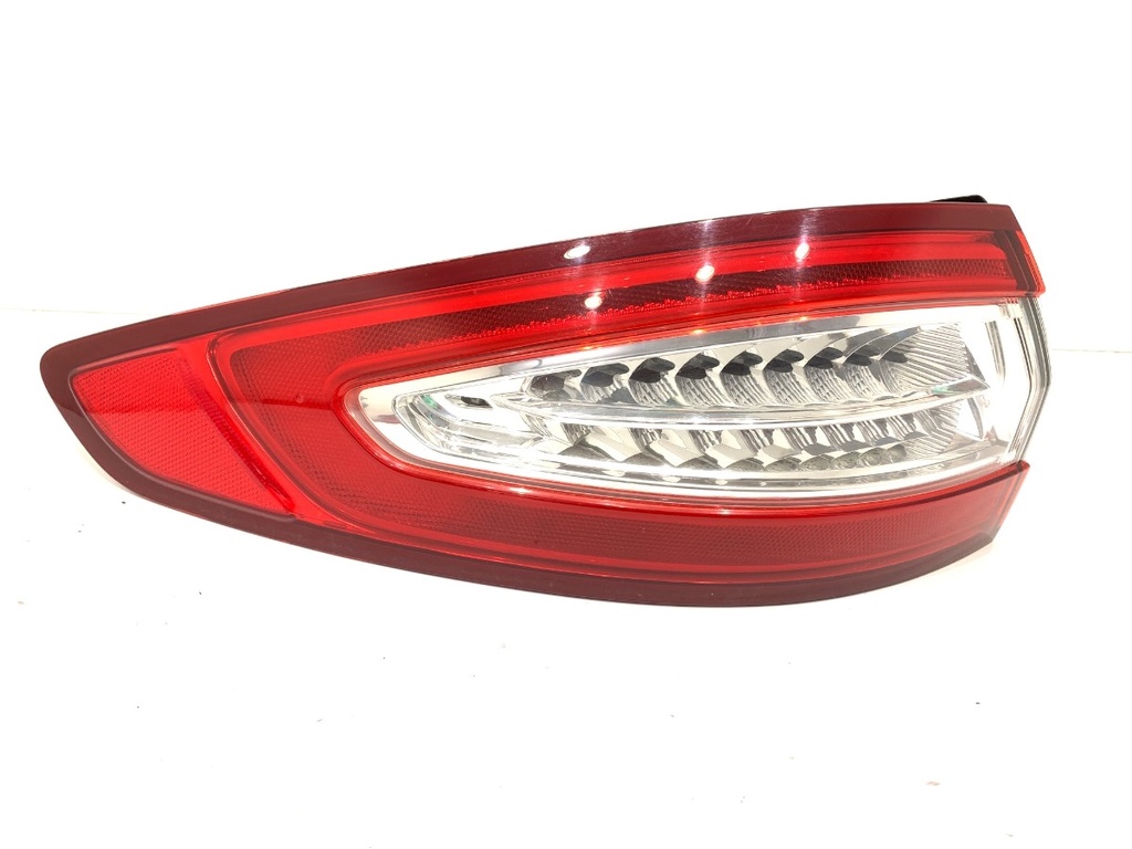 [STARK-754595] Piloto trasero izquierdo Ford Mondeo V liftback (CE) 2014-2022