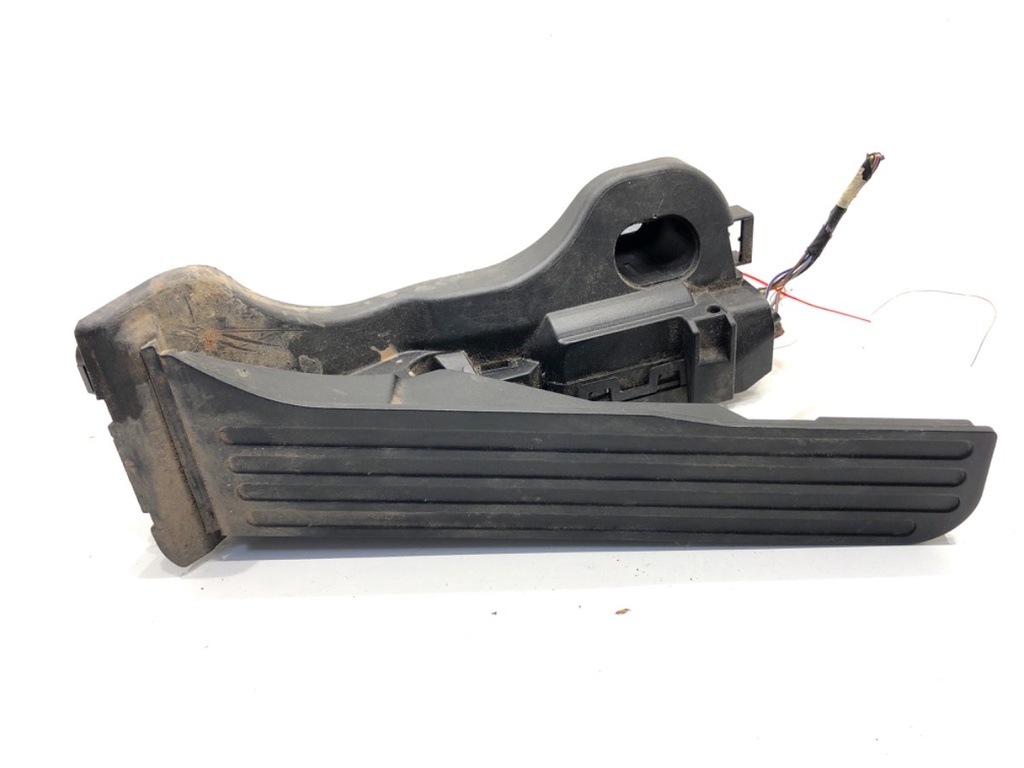 [STARK-914068] Pedal de acelerador VW CC B7