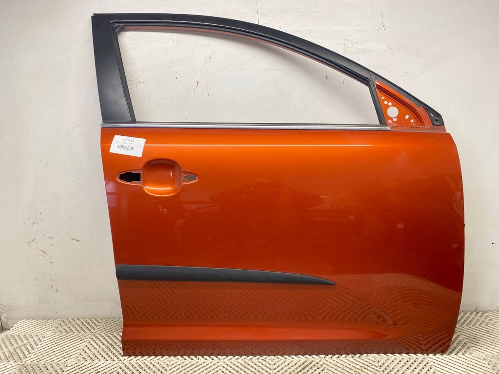 [STARK-675864] Puerta delantera derecha KIA Sportage III (SL) 2009-2022
