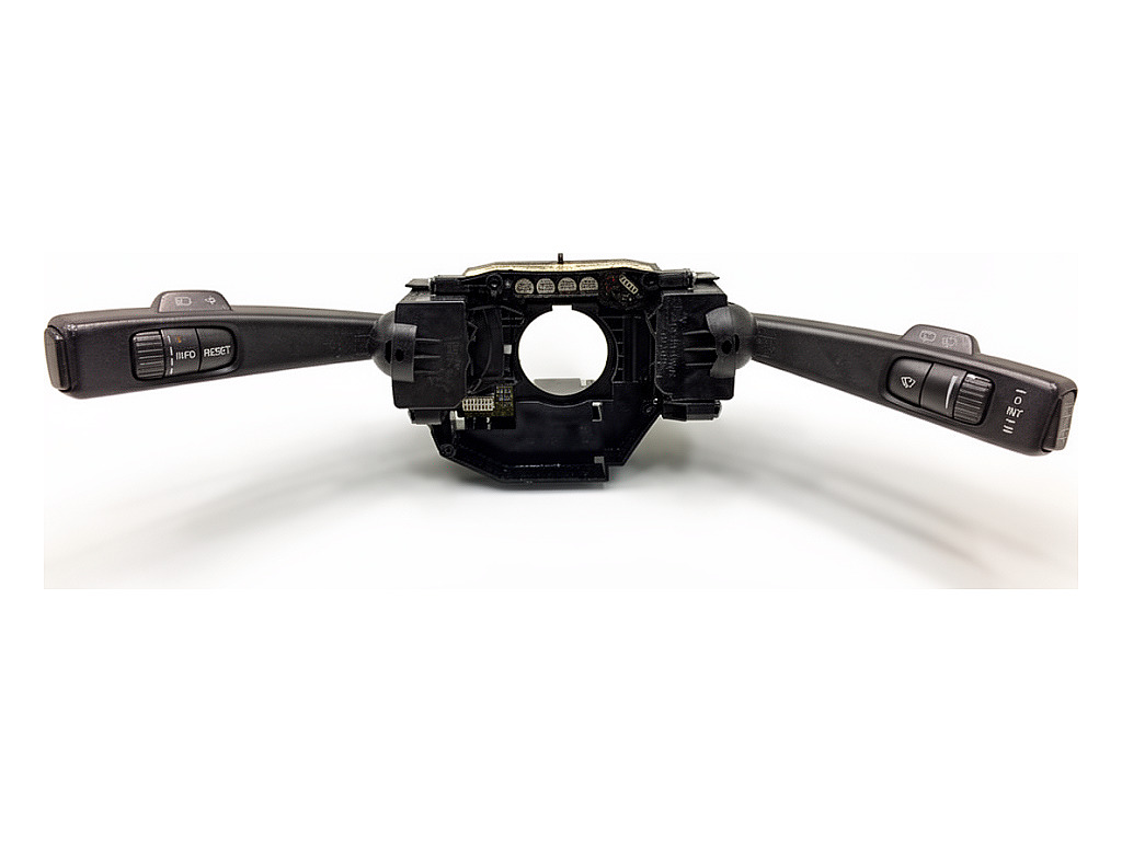 [STARK-930332] Mando de luces Volvo C30 (533)