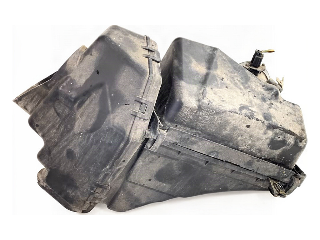 [STARK-943572] Caja de filtro de aire NISSAN MURANO I (Z50)