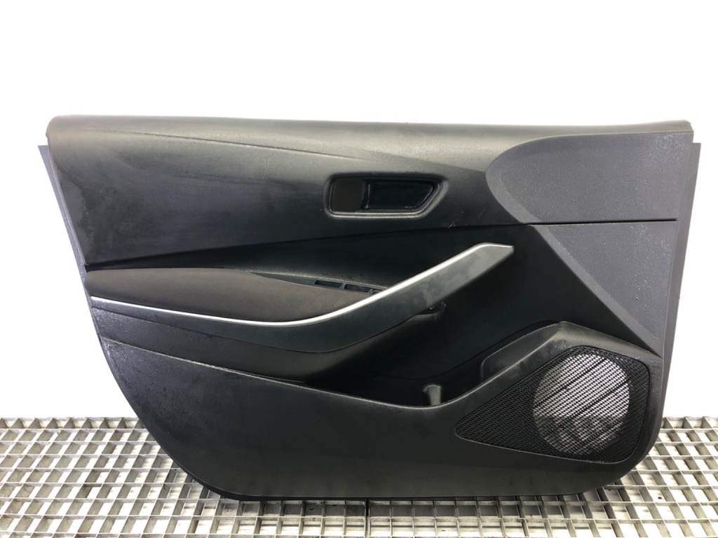 [STARK-534739] Panel de puerta delantero izquierdo Toyota Corolla sedán (E21) 2019-2022